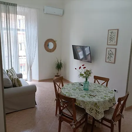 Appartamento: La Maison Verte Apartment